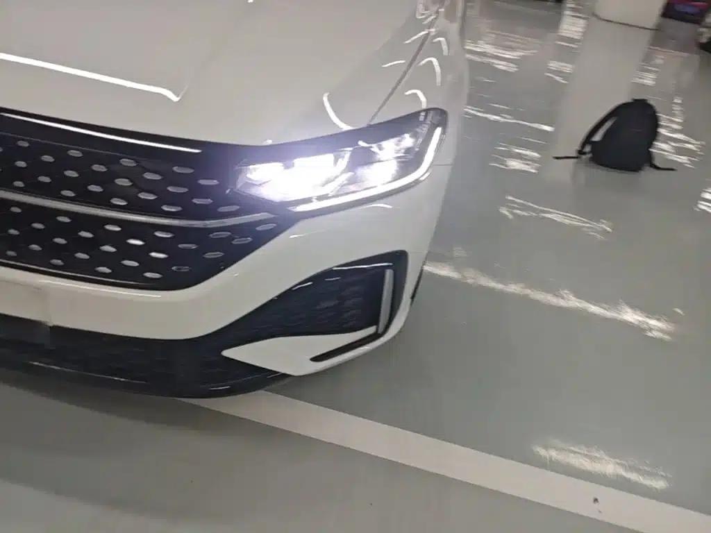 2024 Volkswagen Lavida 1.5L Automatic Starry Sky Five Million Edition — миниатюра 24
