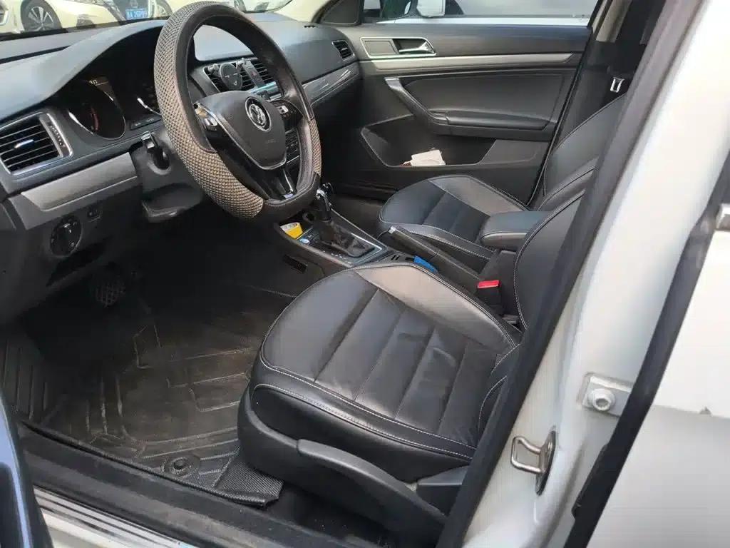 2017 Volkswagen Lavida 1.6L Automatic Comfort Edition — миниатюра 8