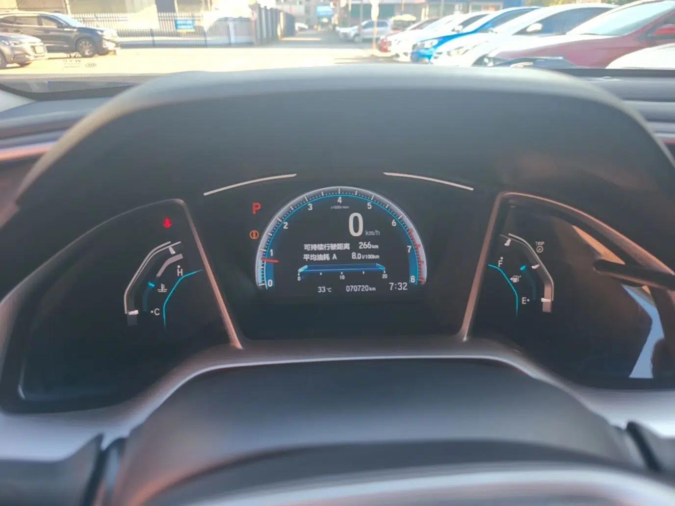 Honda Civic 2019 220TURBO CVT Dynamic Edition China V — миниатюра 14