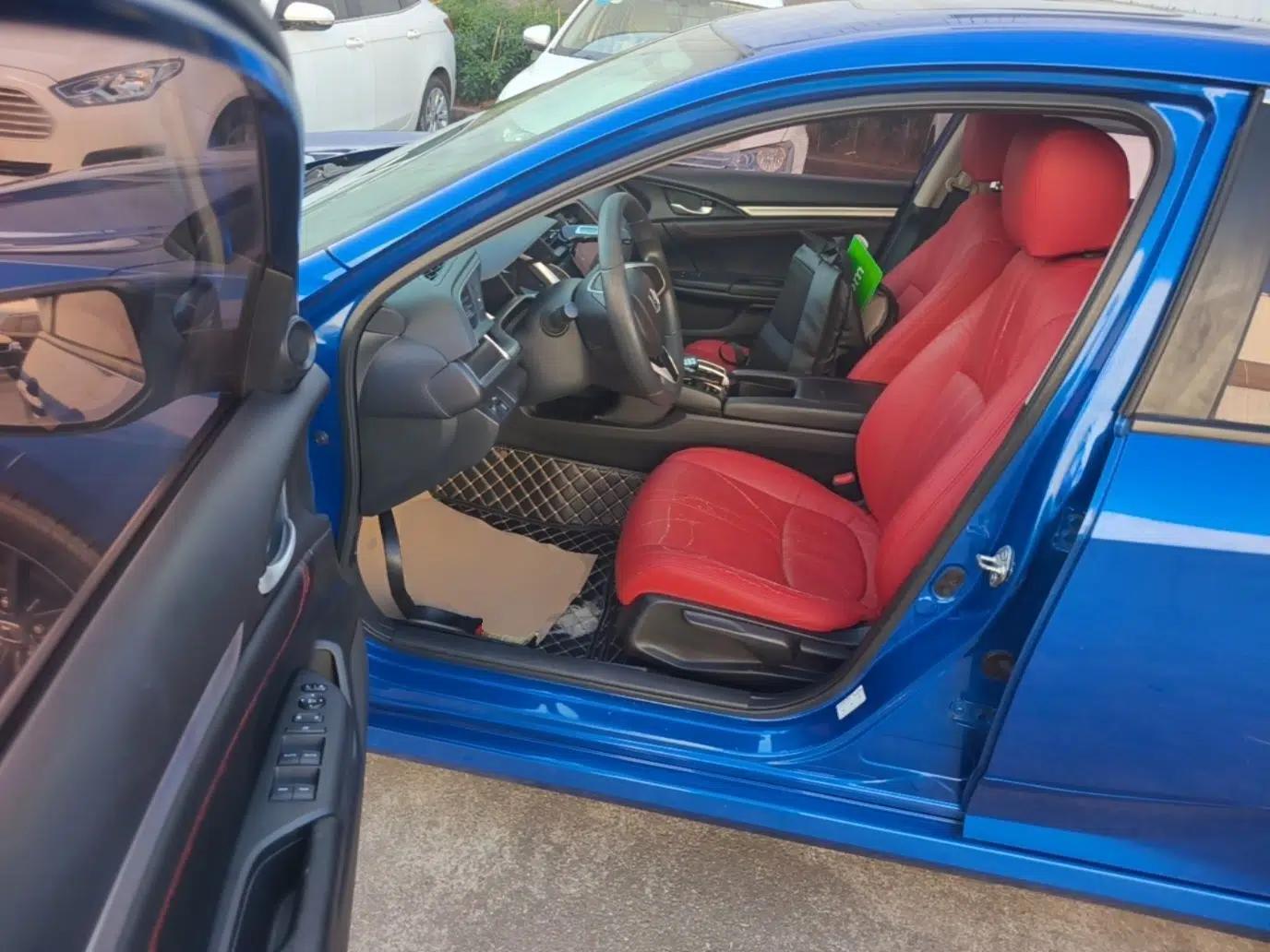 Honda Civic 2019 220TURBO CVT Dynamic Edition China V — миниатюра 18