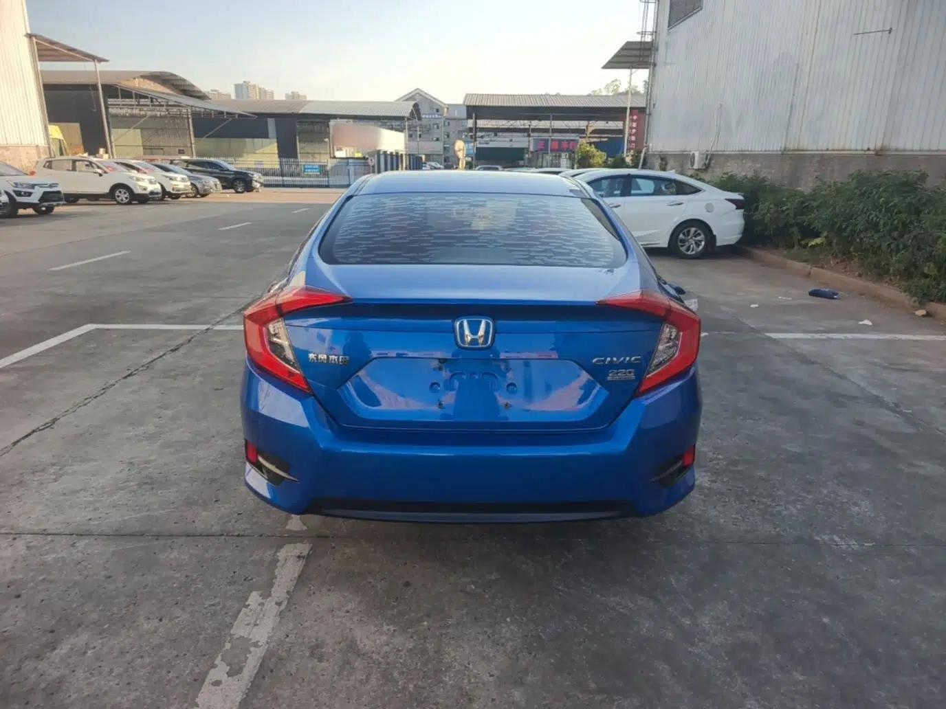 Honda Civic 2019 220TURBO CVT Dynamic Edition China V — миниатюра 5