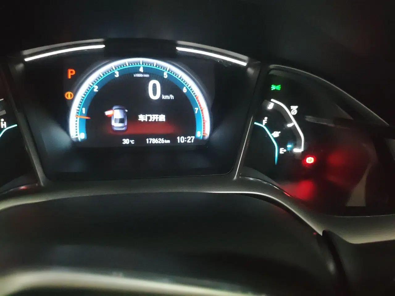 Honda Civic 2019 220TURBO CVT Dynamic Edition China VI — миниатюра 11
