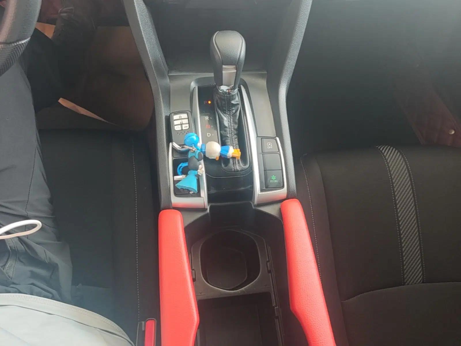 Honda Civic 2016 220TURBO CVT Luxury Edition — миниатюра 16