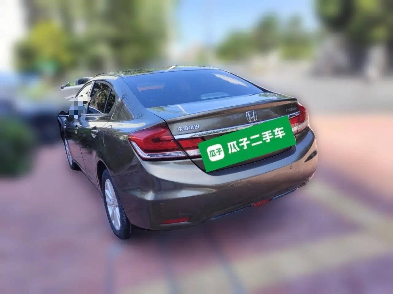 Honda Civic 2014 1.8L Automatic Classic Edition — миниатюра 4