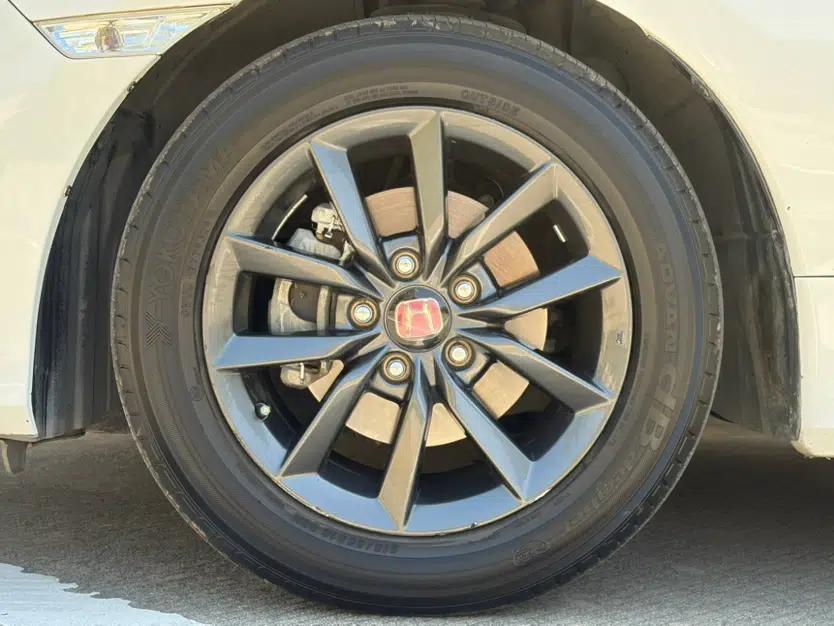 Honda Civic 2019 220TURBO CVT Dynamic Edition China V — миниатюра 7