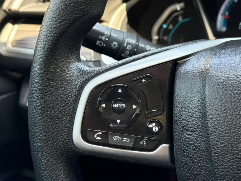 Honda Civic 2019 220TURBO CVT Dynamic Edition China V — миниатюра 10