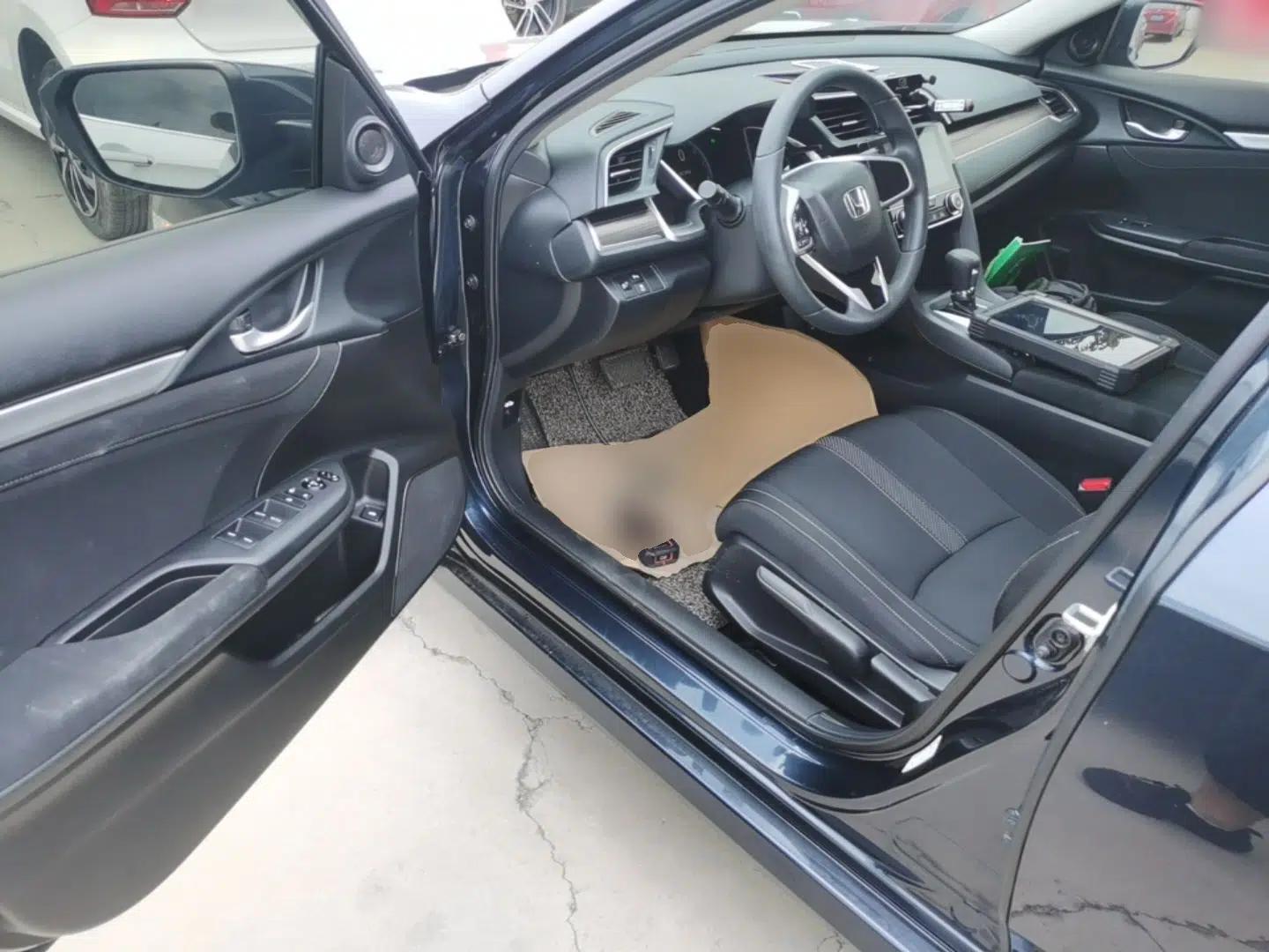 Honda Civic 2019 220TURBO CVT Dynamic Edition China VI — миниатюра 18
