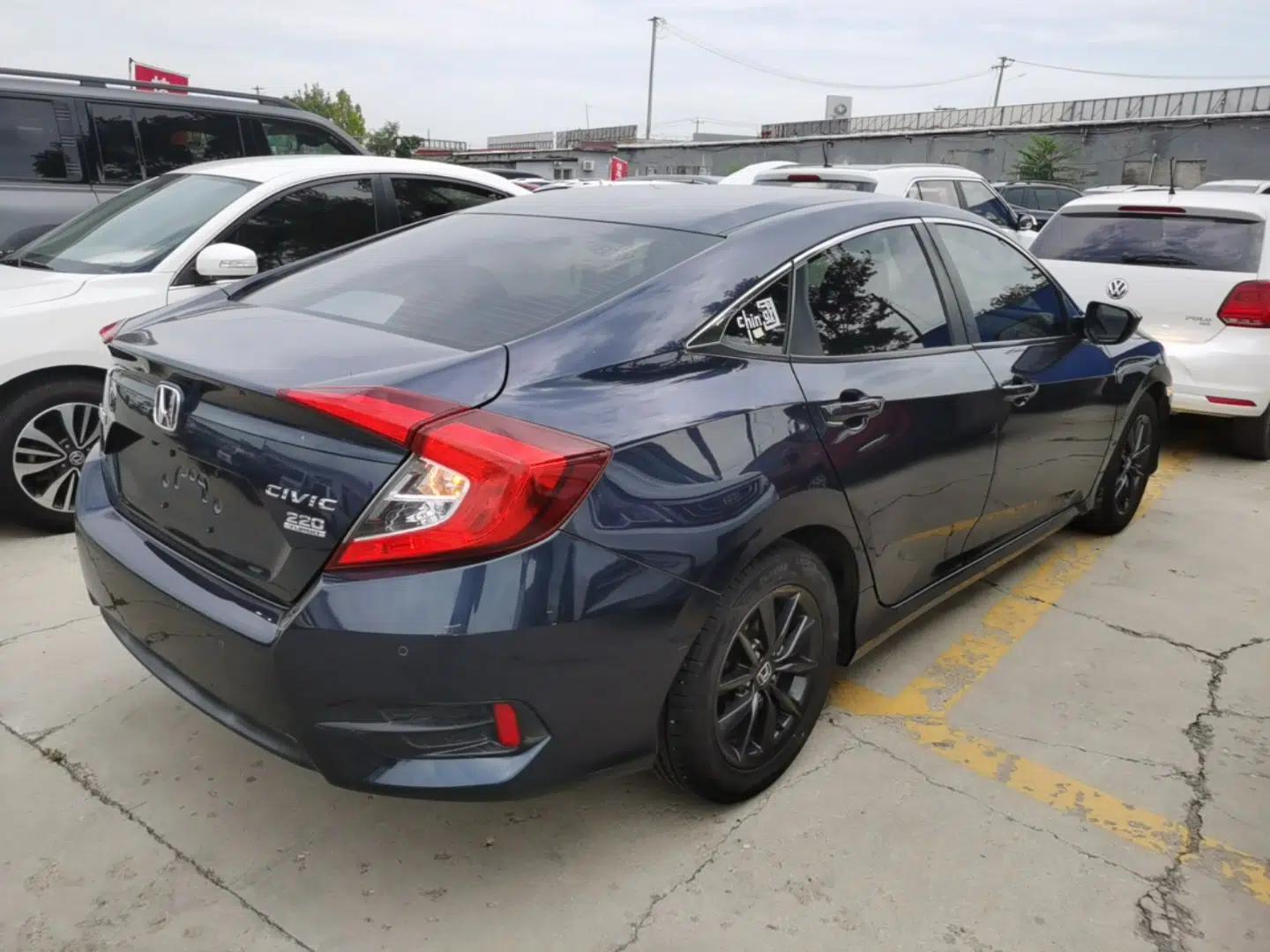 Honda Civic 2019 220TURBO CVT Dynamic Edition China VI — миниатюра 6