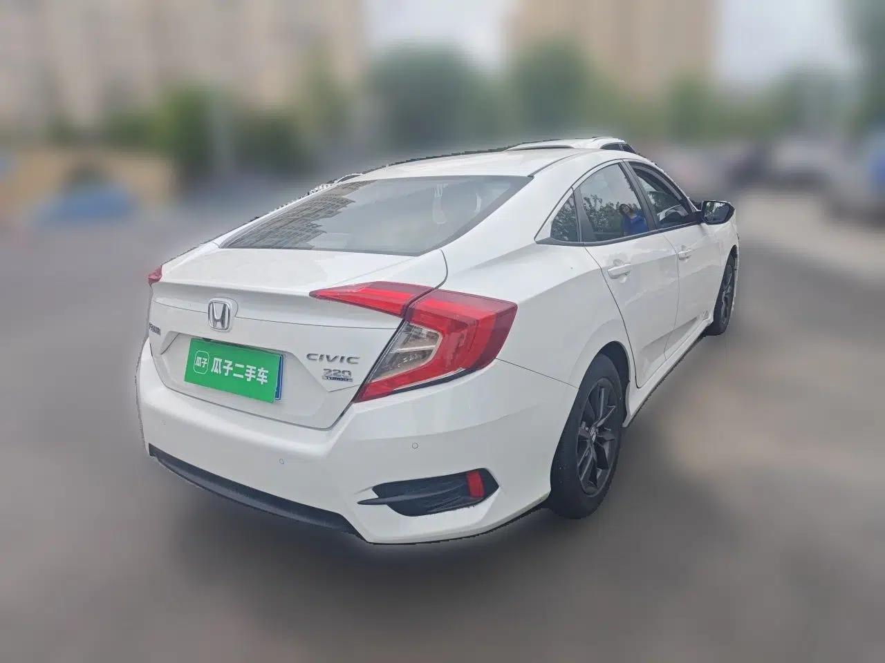 Honda Civic 2019 220TURBO CVT Dynamic Edition China VI — миниатюра 6
