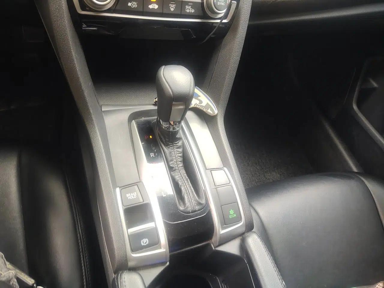 Honda Civic 2019 220TURBO CVT Dynamic Edition China V — миниатюра 14