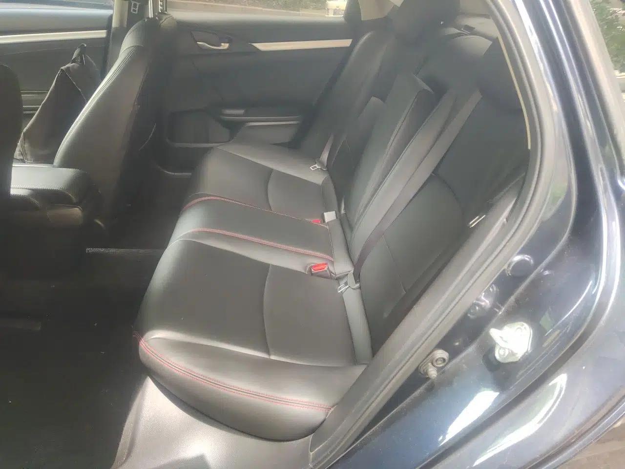 Honda Civic 2019 220TURBO CVT Dynamic Edition China V — миниатюра 17