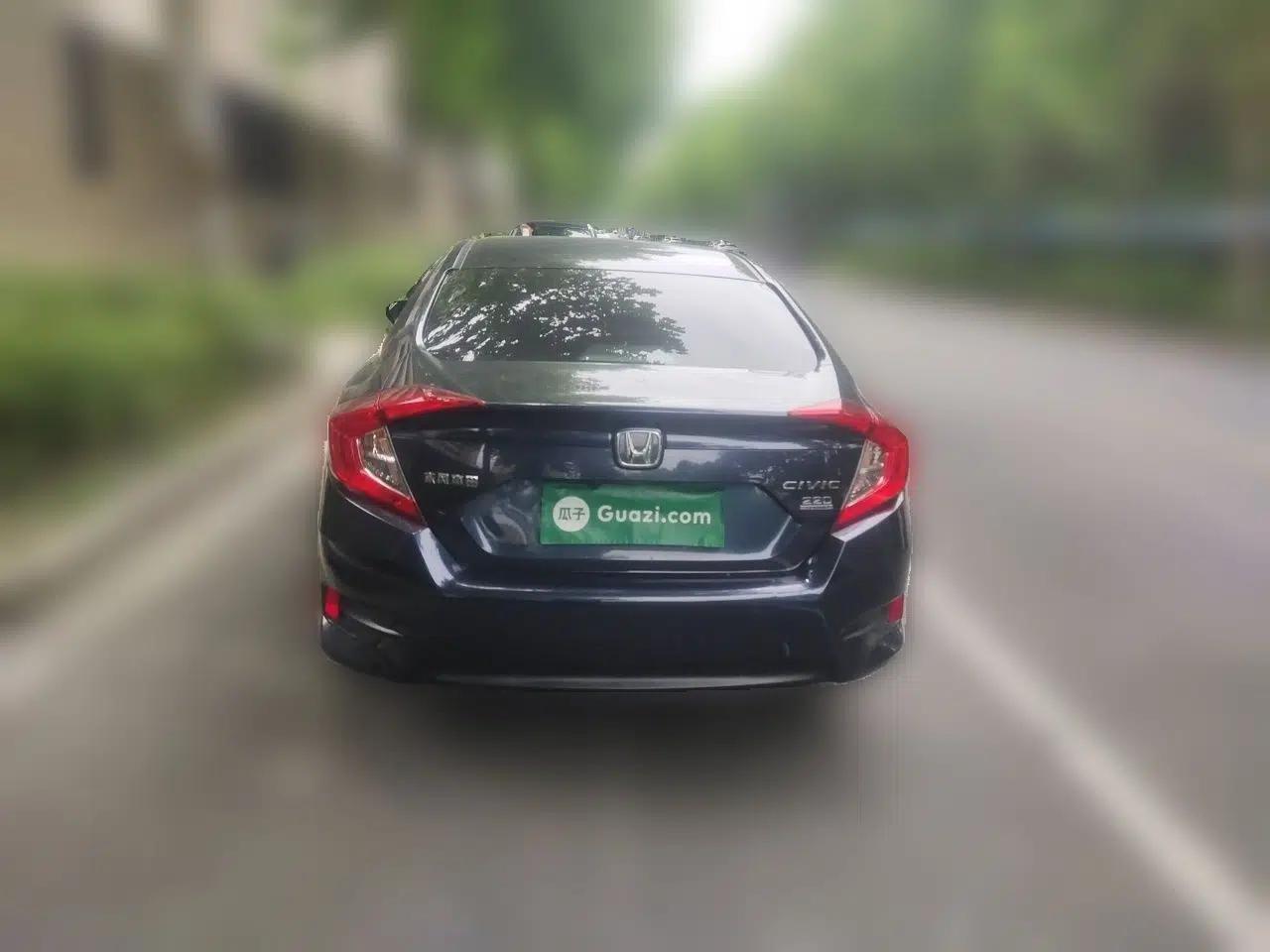Honda Civic 2019 220TURBO CVT Dynamic Edition China V — миниатюра 5
