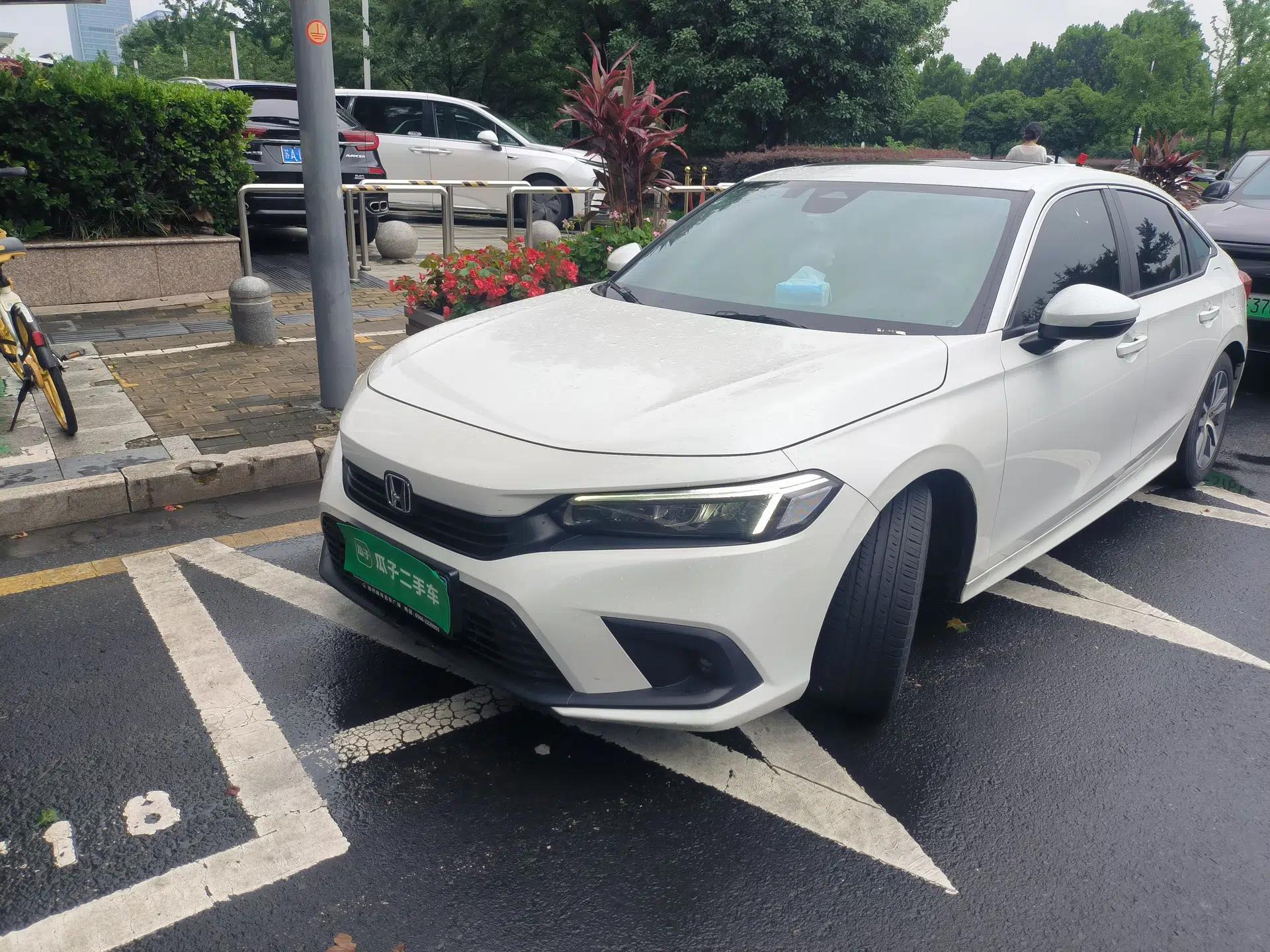 Honda Civic 2022 240TURBO CVT Dynamic Edition — миниатюра 1