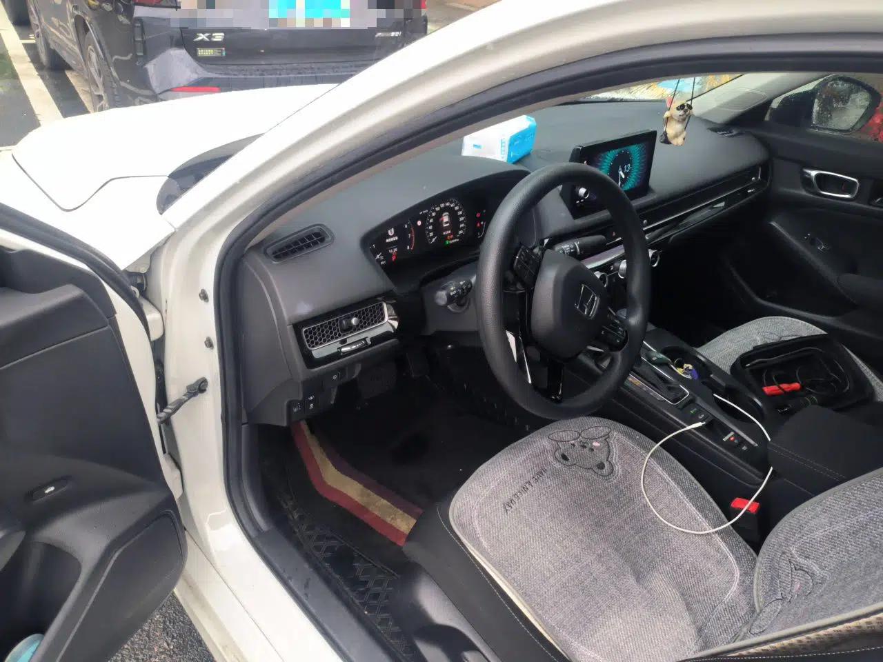 Honda Civic 2022 240TURBO CVT Dynamic Edition — миниатюра 13