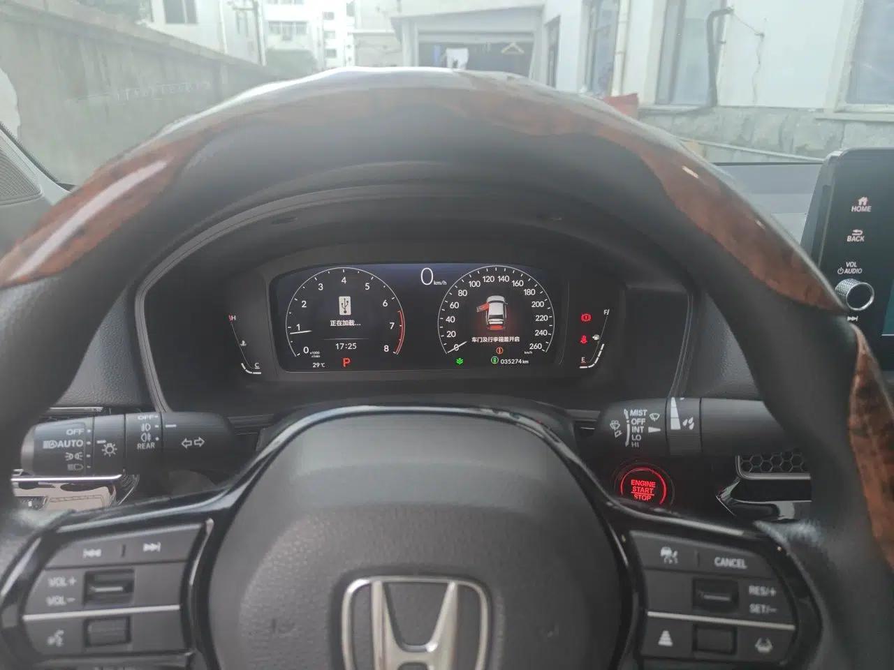 Honda Civic 2022 240TURBO CVT Dynamic Edition — миниатюра 11