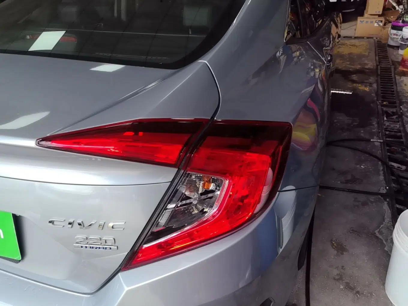 Honda Civic 2016 220TURBO CVT Prestige Edition — миниатюра 12