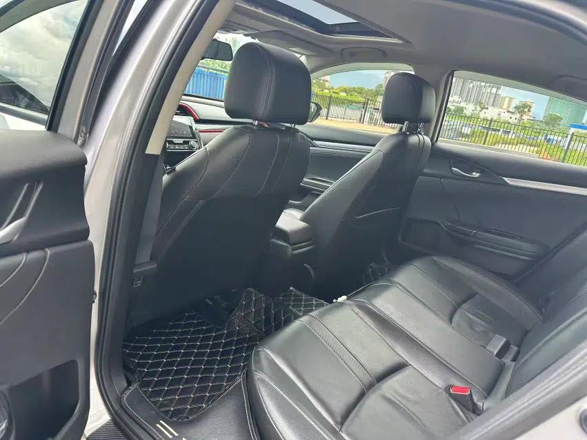 Honda Civic 2016 220TURBO CVT Prestige Edition — миниатюра 34