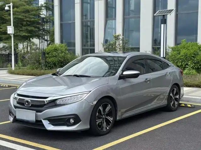 Honda Civic 2016 220TURBO CVT Prestige Edition
