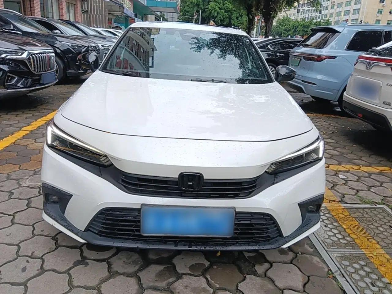 Honda Civic 2022 240TURBO CVT Dynamic Edition — миниатюра 2