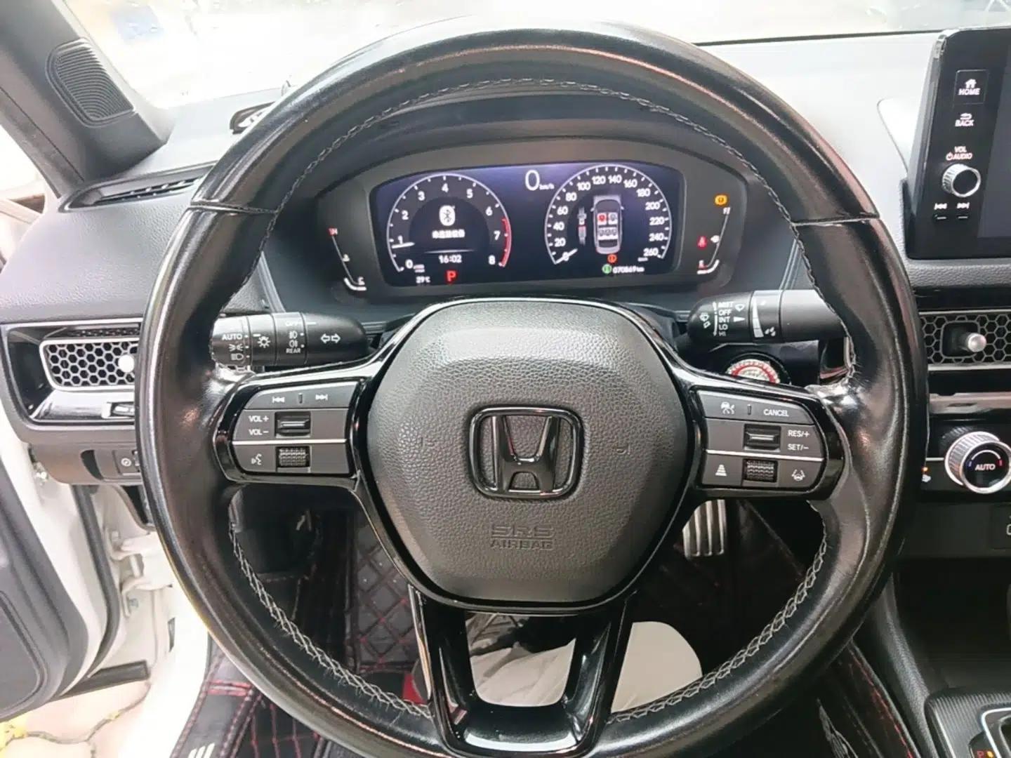 Honda Civic 2022 240TURBO CVT Dynamic Edition — миниатюра 13