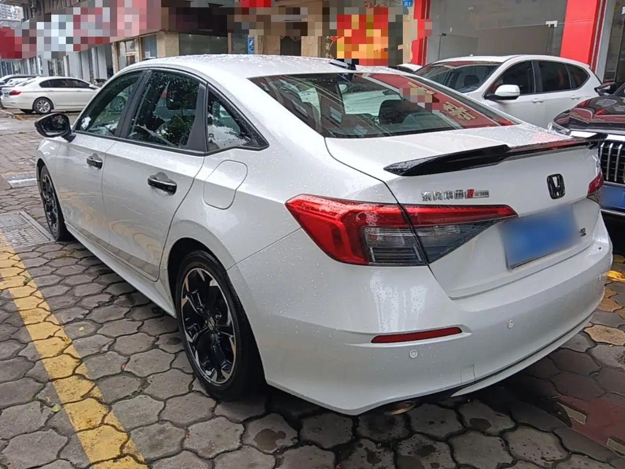 Honda Civic 2022 240TURBO CVT Dynamic Edition — миниатюра 4