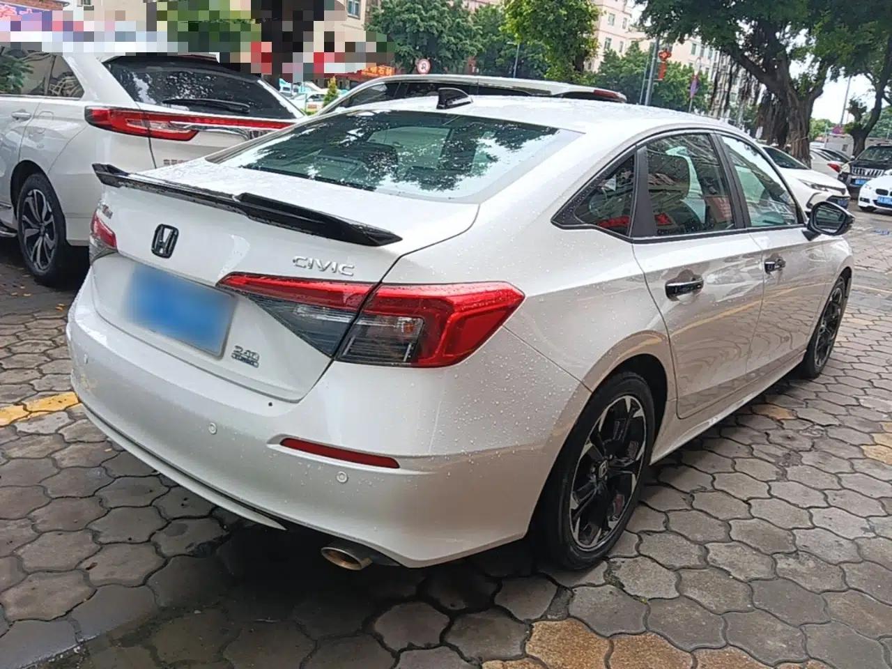 Honda Civic 2022 240TURBO CVT Dynamic Edition — миниатюра 6