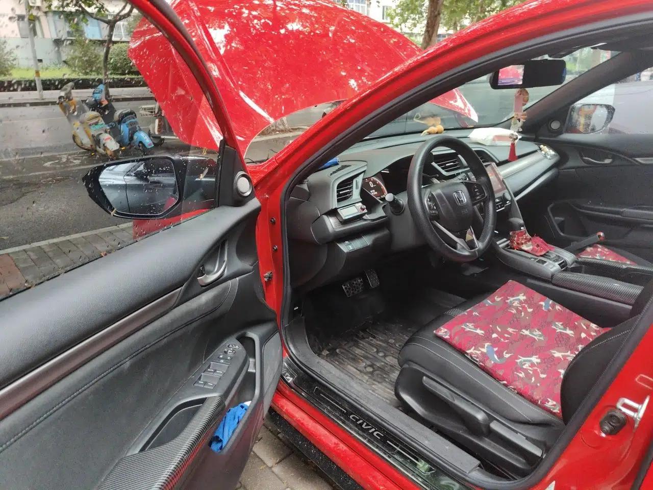 Honda Civic 2021 HATCHBACK 220TURBO CVT Trendy Cool Edition — миниатюра 16