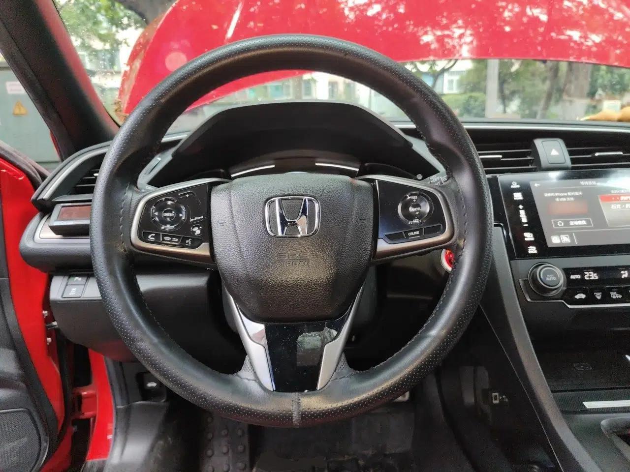 Honda Civic 2021 HATCHBACK 220TURBO CVT Trendy Cool Edition — миниатюра 10