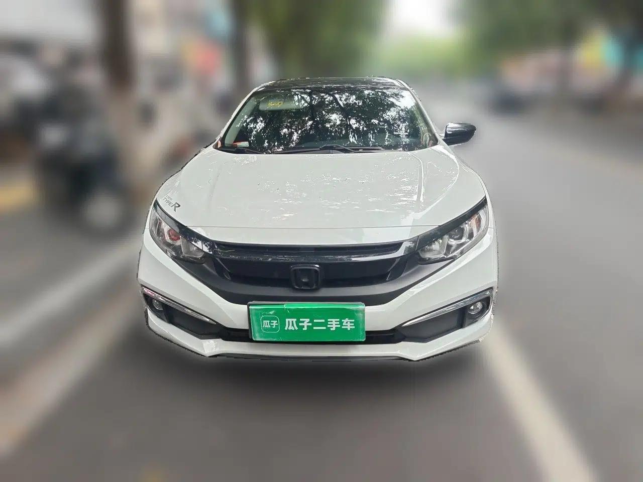 Honda Civic 2019 220TURBO CVT Dynamic Edition China VI — миниатюра 2