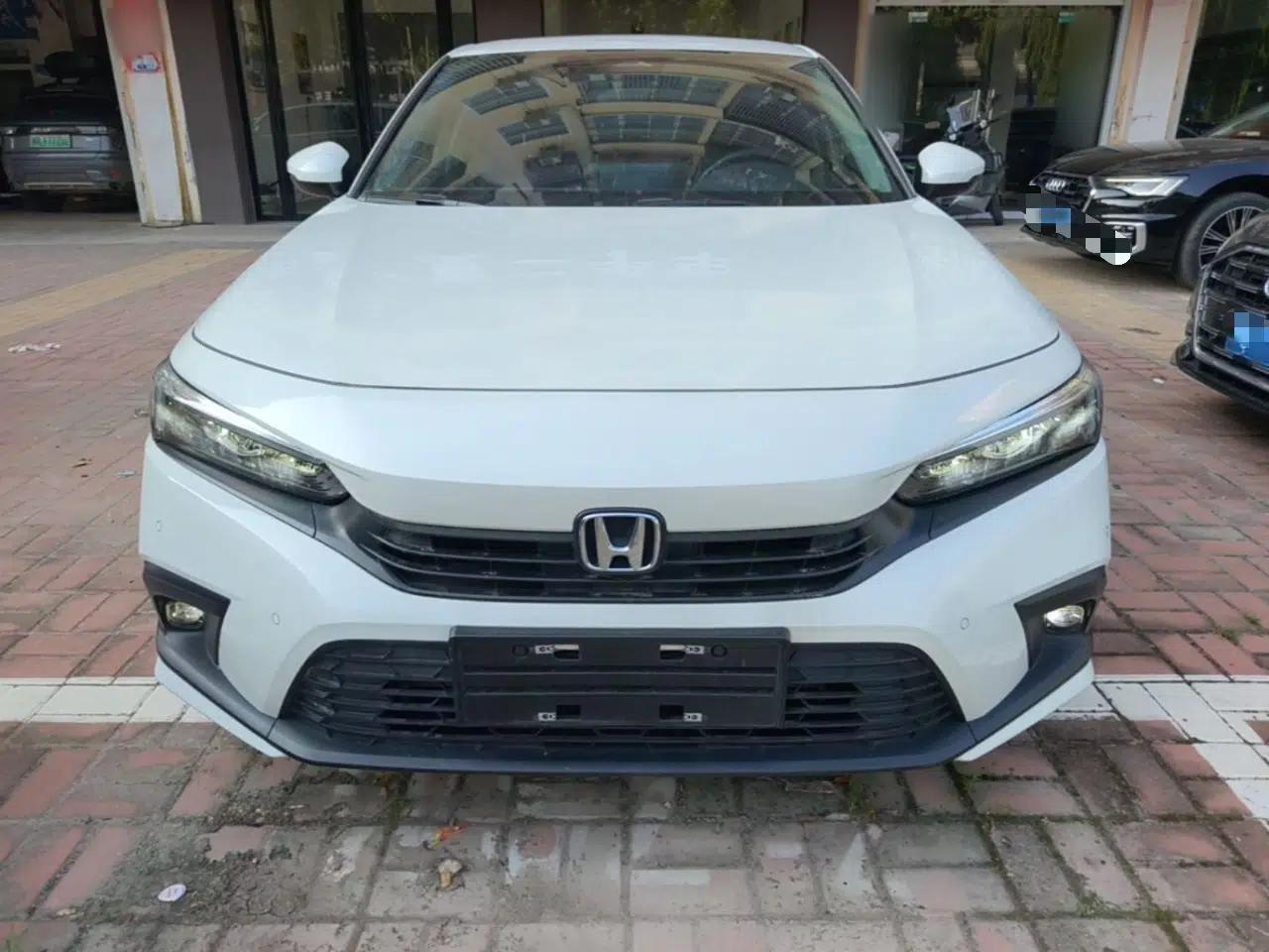 Honda Civic 2023 240TURBO CVT Dynamic Edition — миниатюра 2