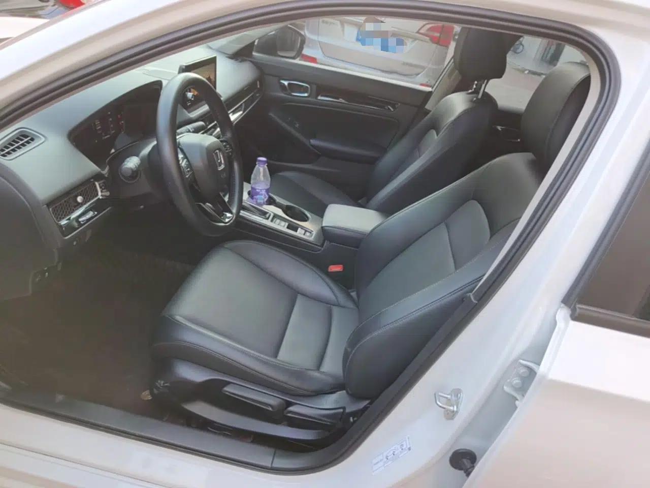 Honda Civic 2023 240TURBO CVT Dynamic Edition — миниатюра 22
