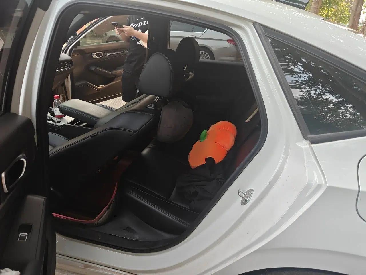 Honda Civic 2022 240TURBO CVT Dynamic Edition — миниатюра 17