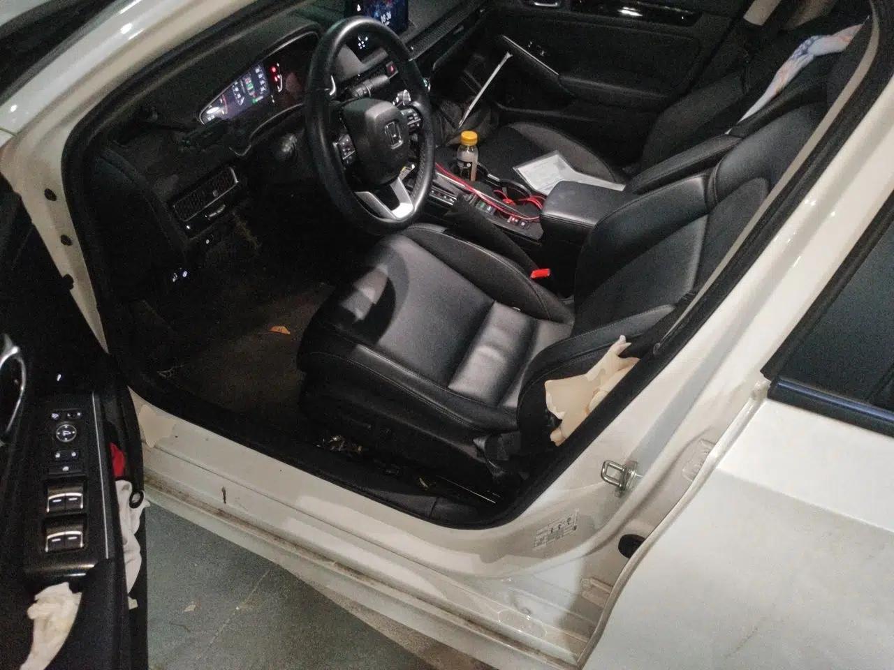 Honda Civic 2022 240TURBO CVT Dynamic Control Version — миниатюра 12