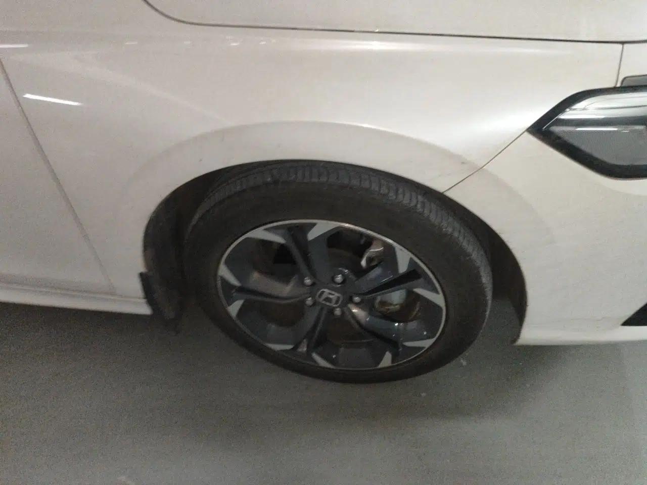 Honda Civic 2022 240TURBO CVT Dynamic Control Version — миниатюра 5