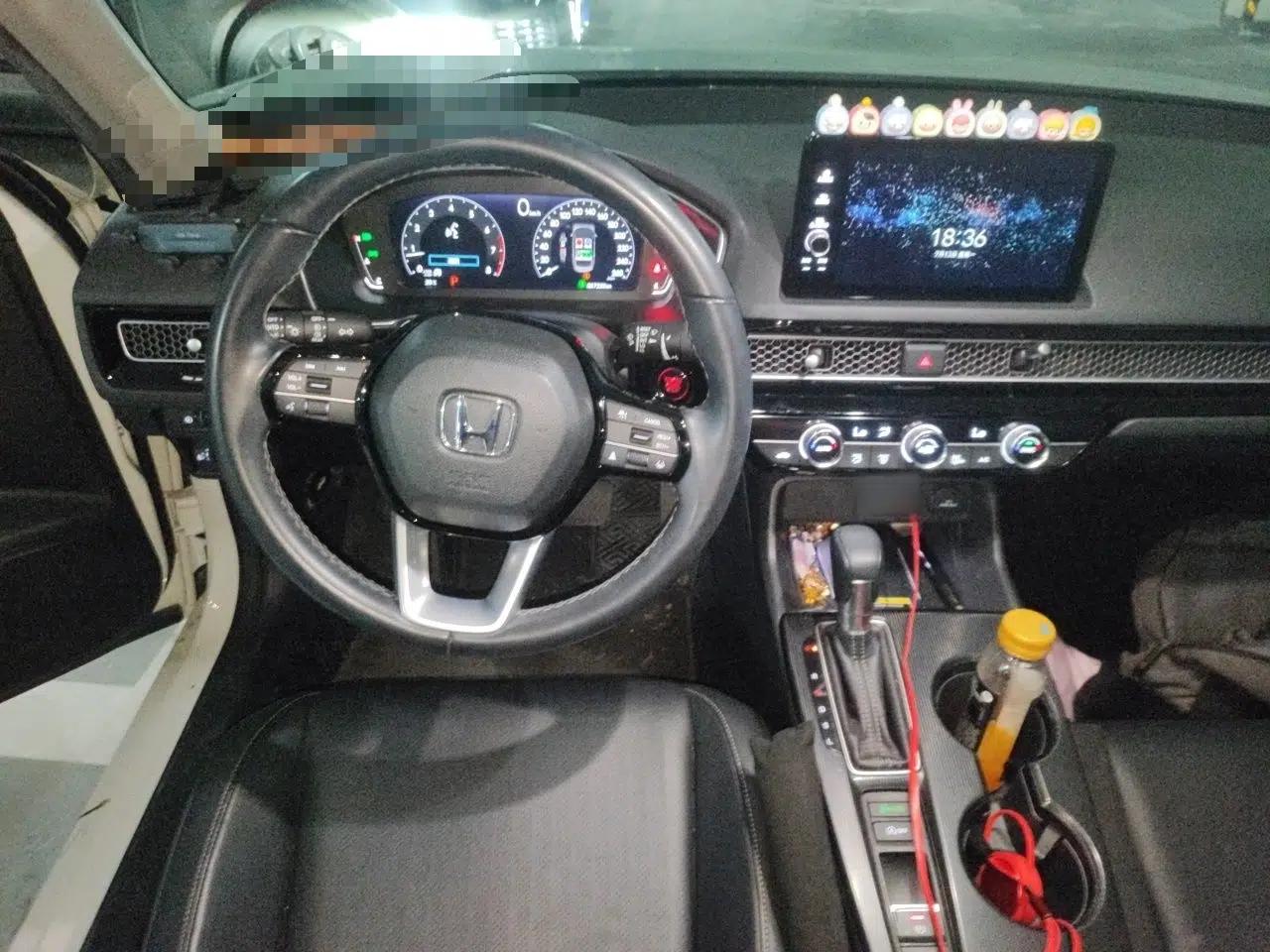 Honda Civic 2022 240TURBO CVT Dynamic Control Version — миниатюра 7