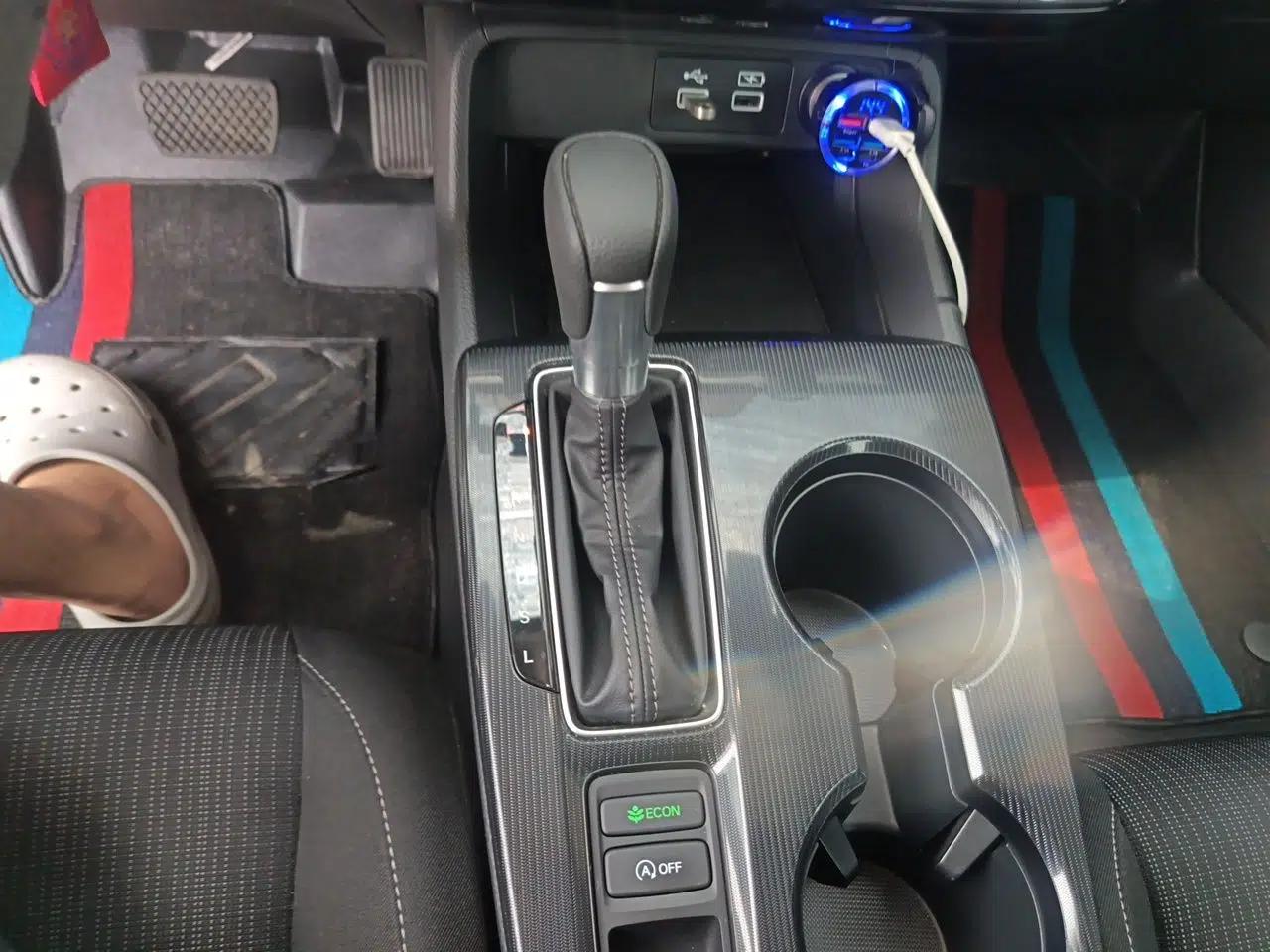 Honda Civic 2023 240TURBO CVT Dynamic Edition — миниатюра 14
