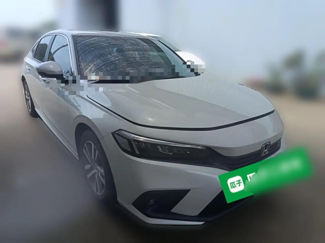 Honda Civic 2023 240TURBO CVT Dynamic Edition — миниатюра 3