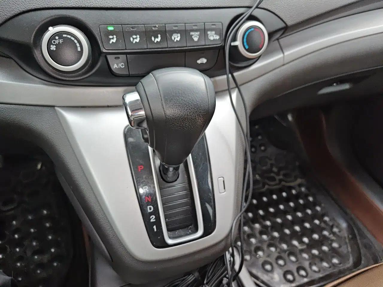 Honda CR-V 2013 2.0L Four-wheel Drive Classic Edition — миниатюра 14
