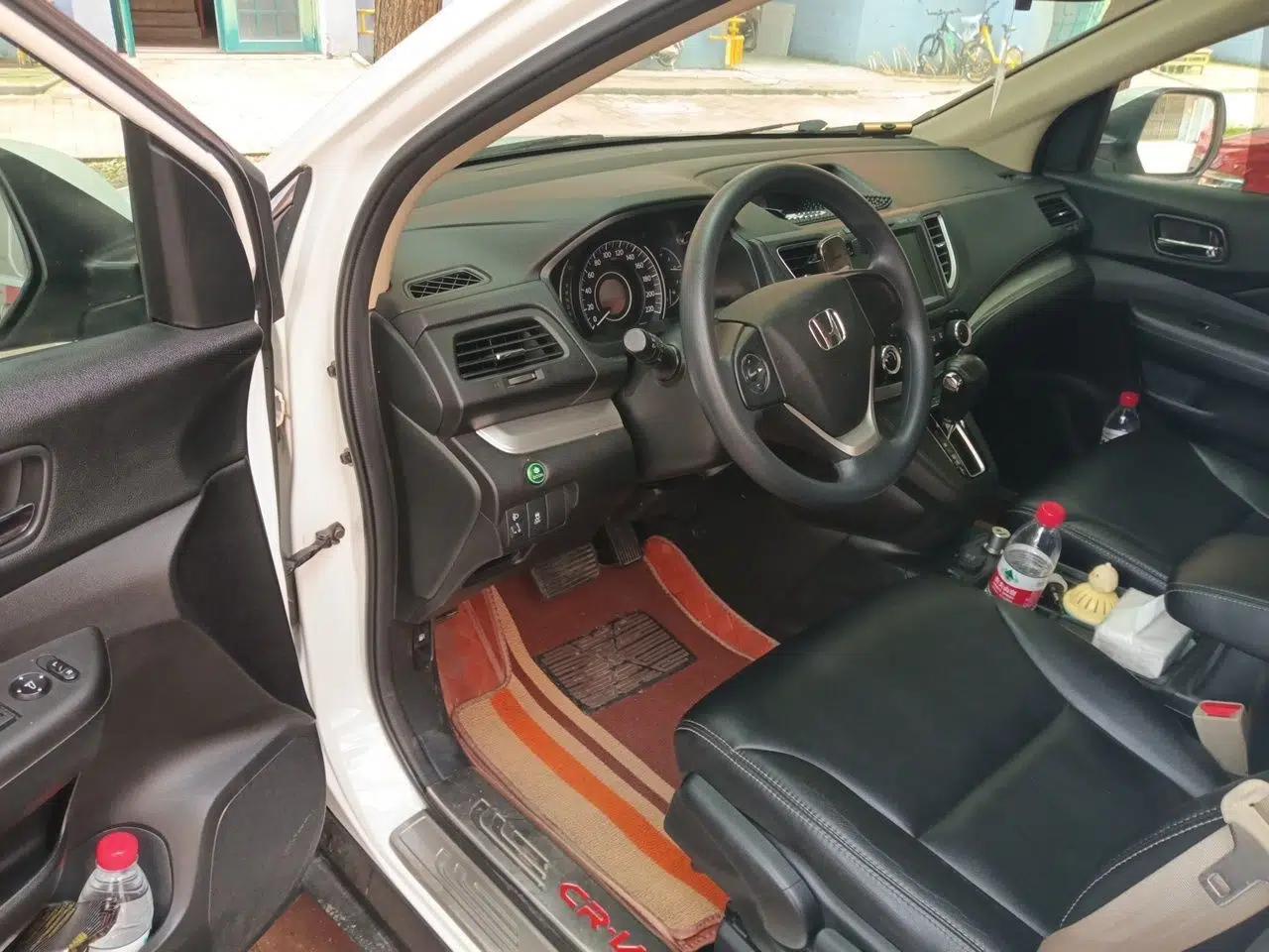 Honda CR-V 2016 2.0L two-wheel drive Urban Edition — миниатюра 16