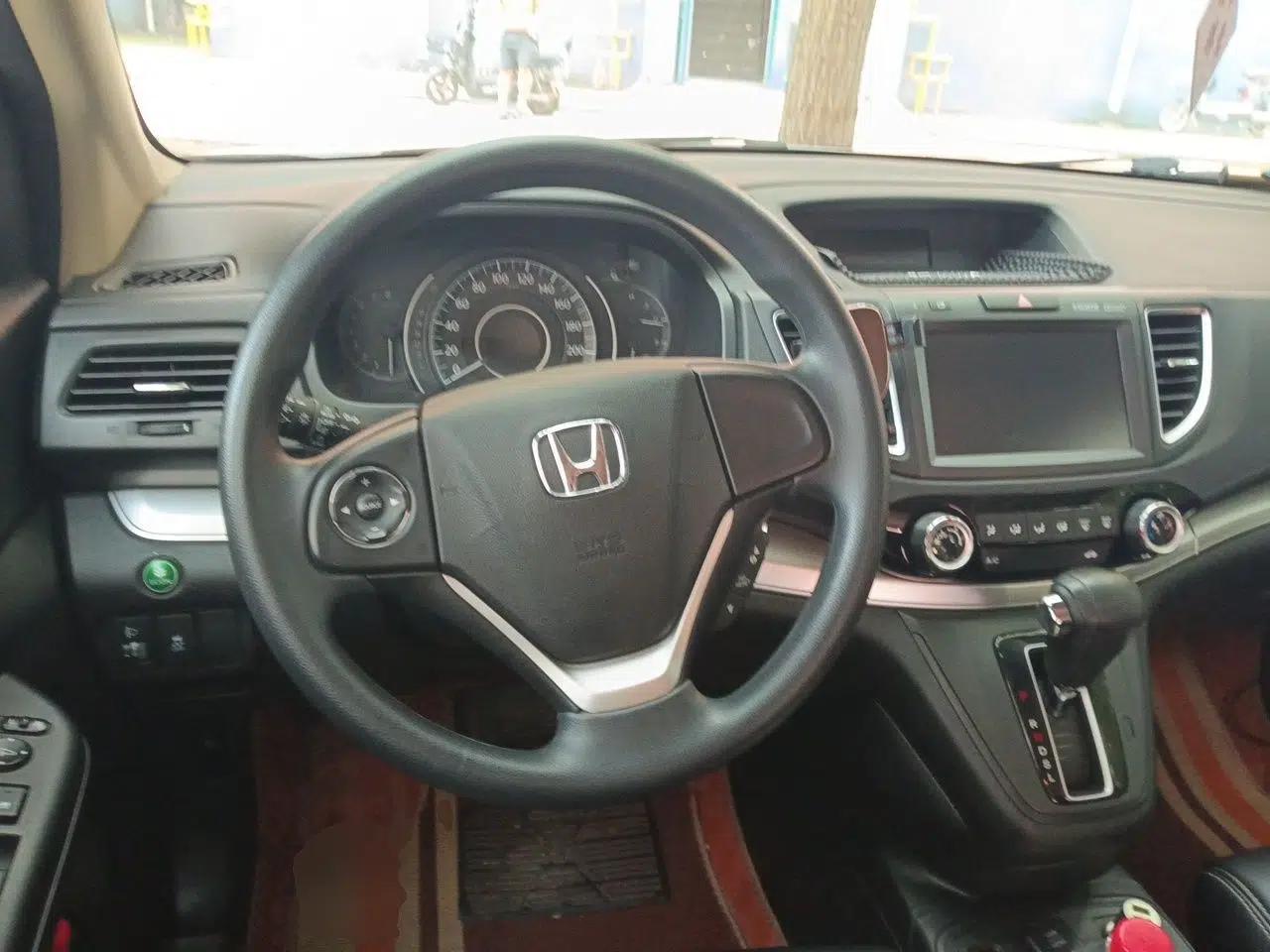 Honda CR-V 2016 2.0L two-wheel drive Urban Edition — миниатюра 10