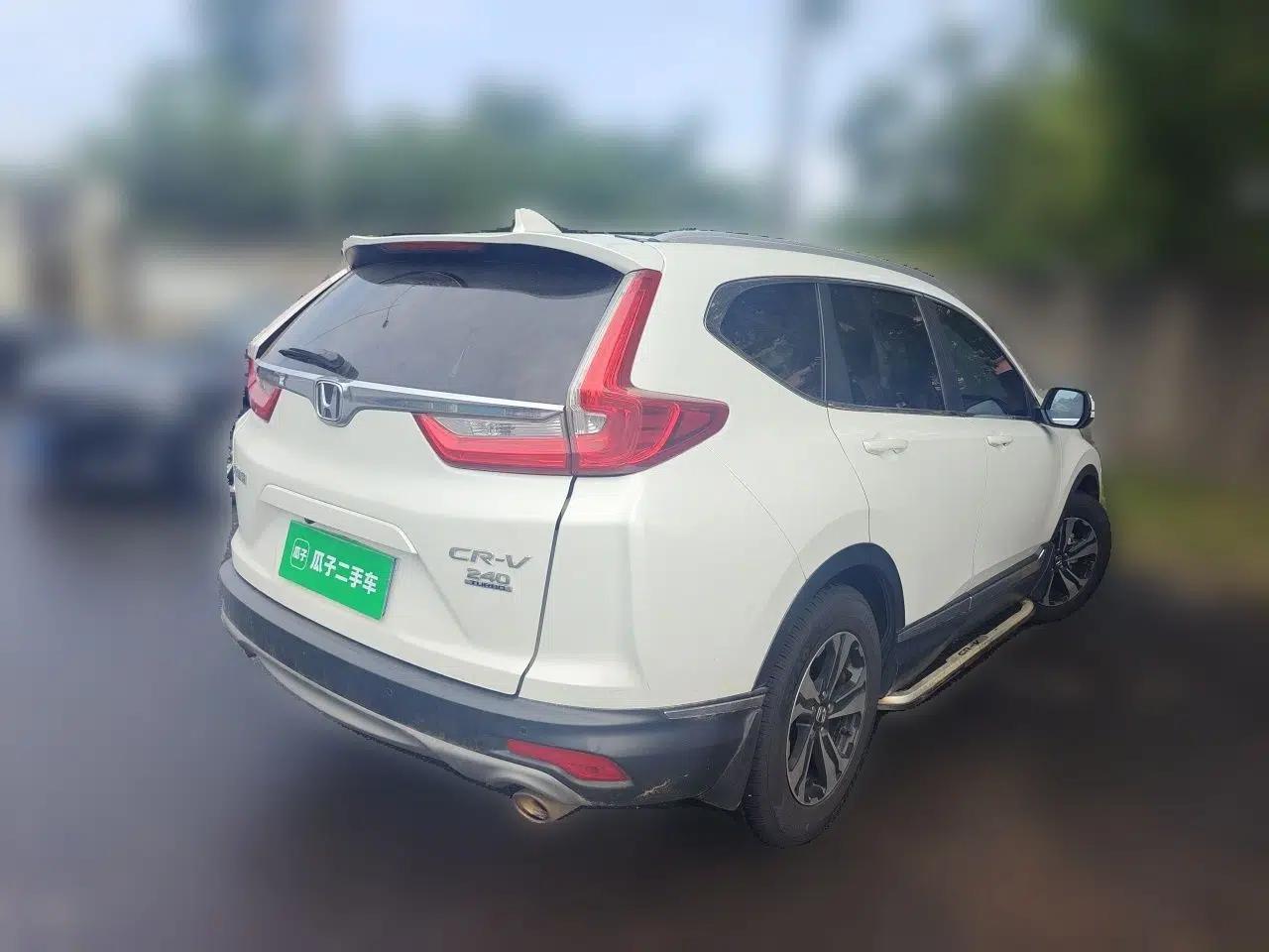 Honda CR-V 2017 240TURBO CVT Front-Wheel Drive Fashion Edition — миниатюра 6