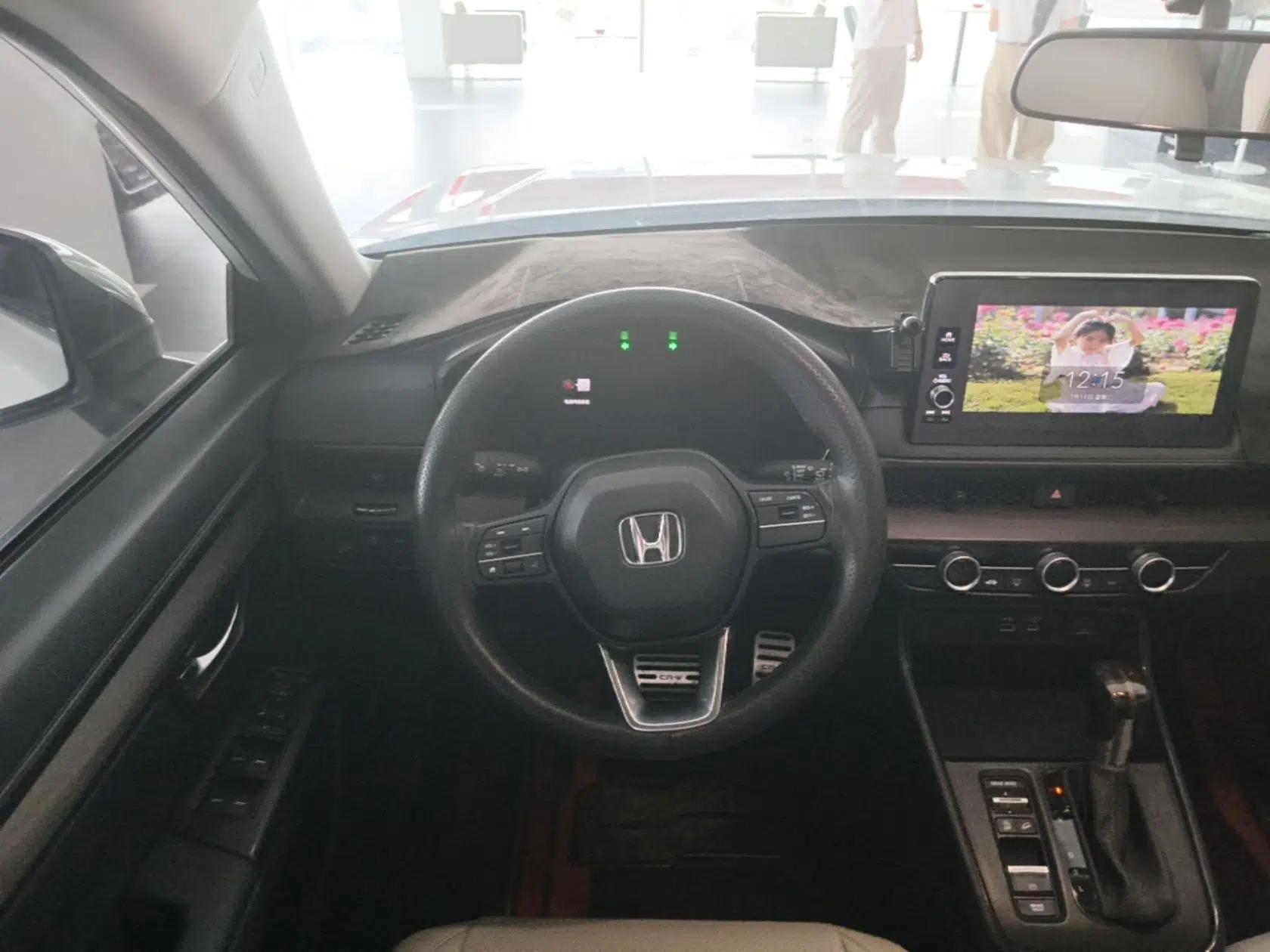 Honda CR-V 2023 240TURBO Two-Wheel Drive Active Version 5 Seats — миниатюра 13
