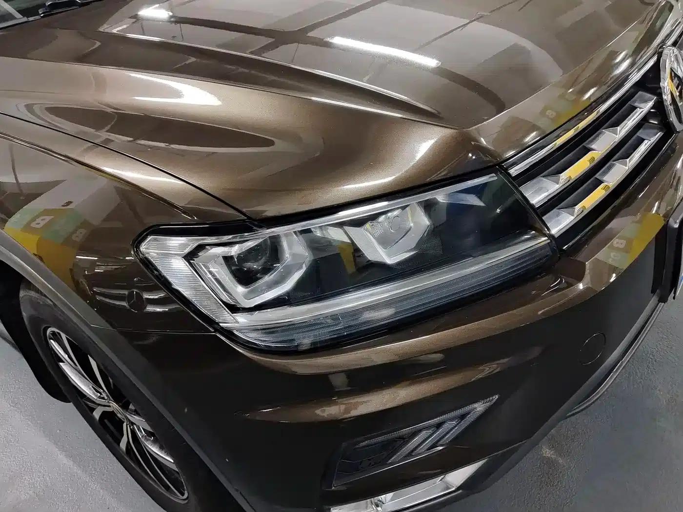 Tiguan L 2017 330TSI Automatic 2WD Comfort Edition — миниатюра 14