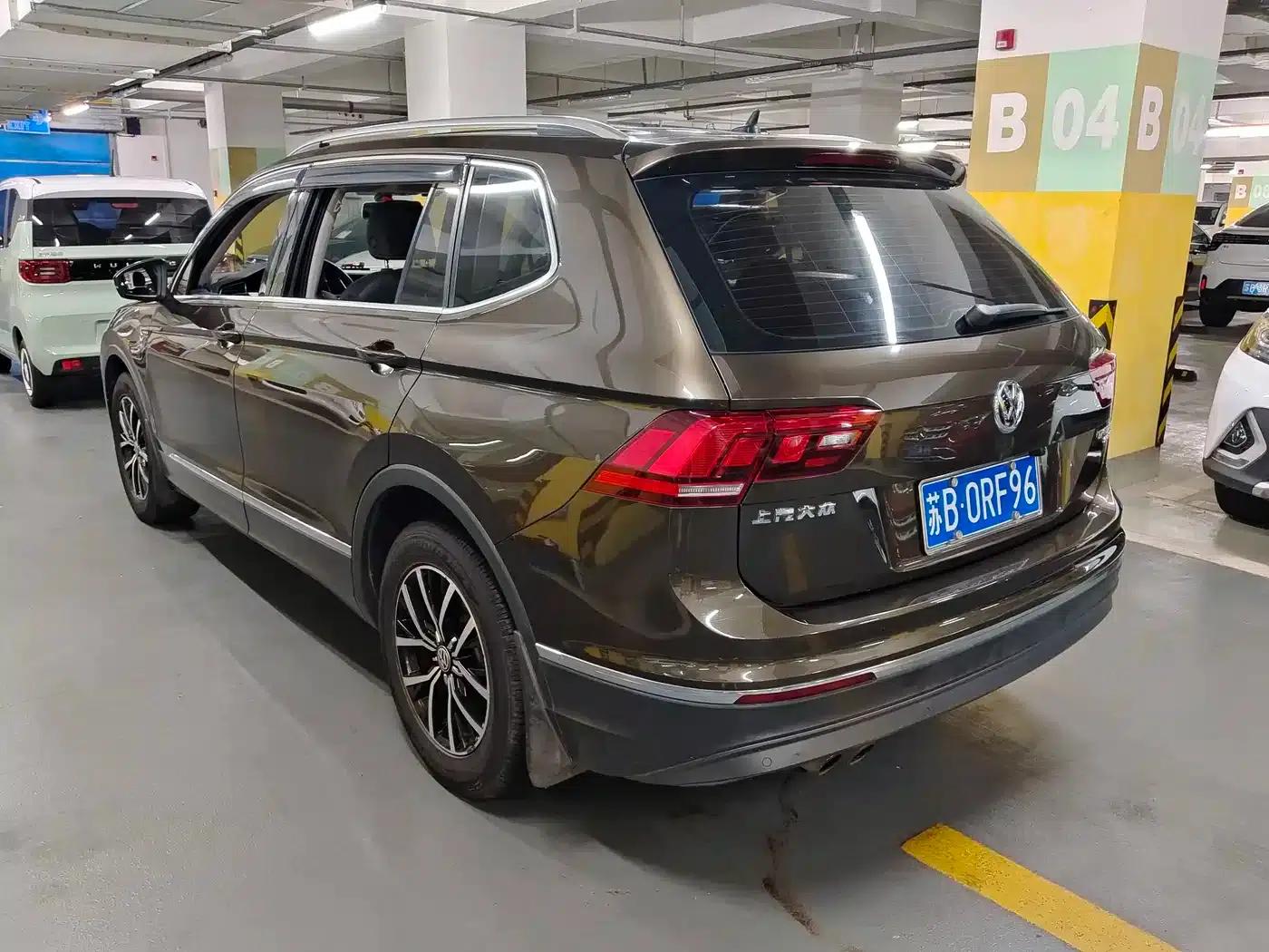 Tiguan L 2017 330TSI Automatic 2WD Comfort Edition — миниатюра 4