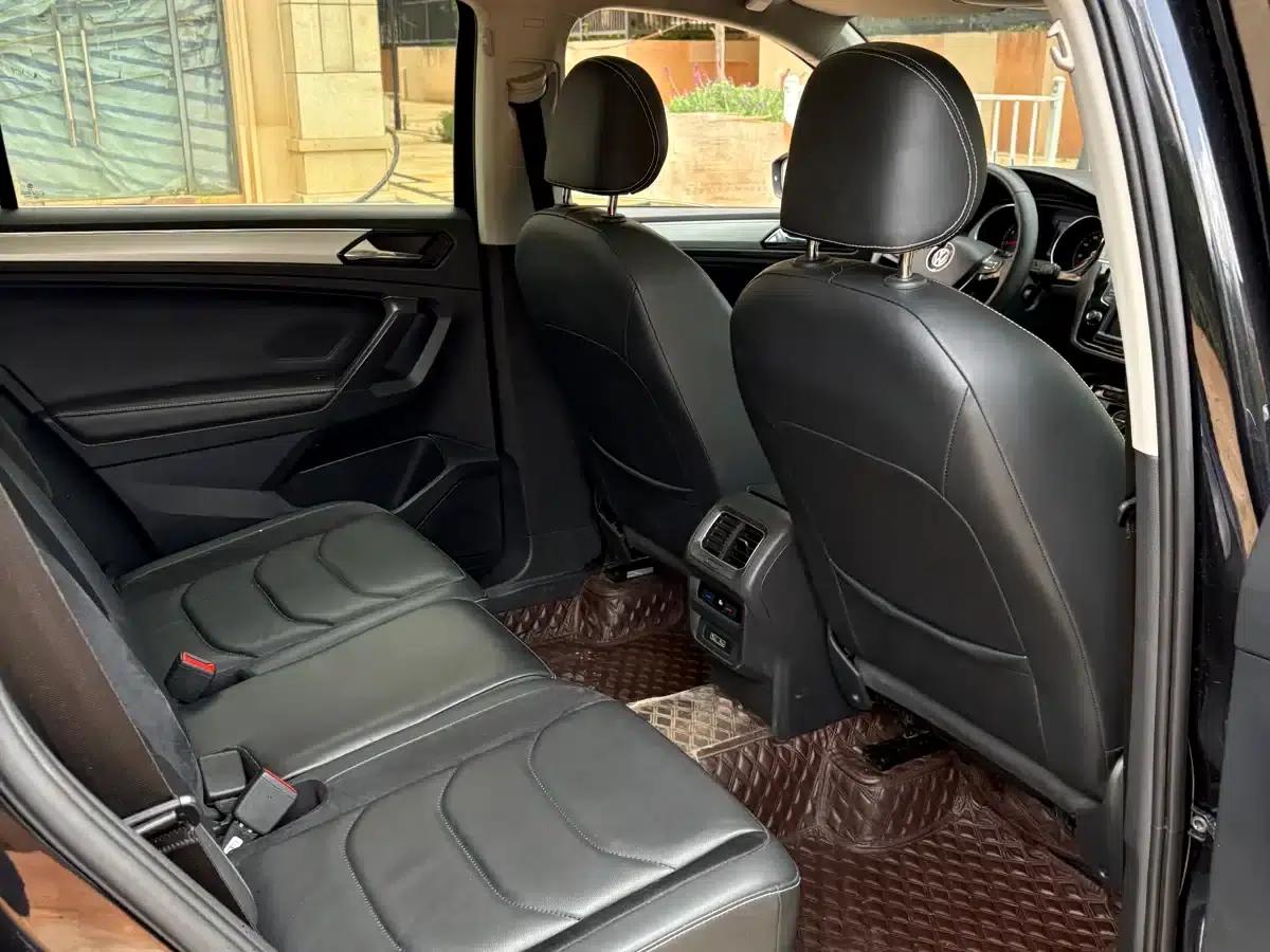 Tiguan L 2018 380TSI Automatic 4WD Luxury Edition — миниатюра 6