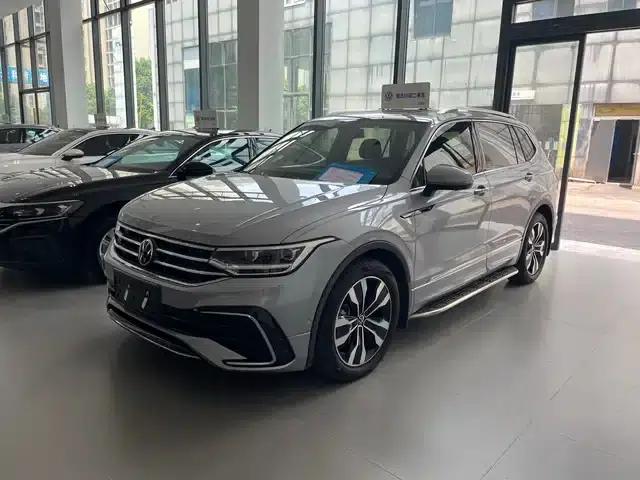 Tiguan L 2022 330TSI Automatic 2WD R-Line Premium Edition