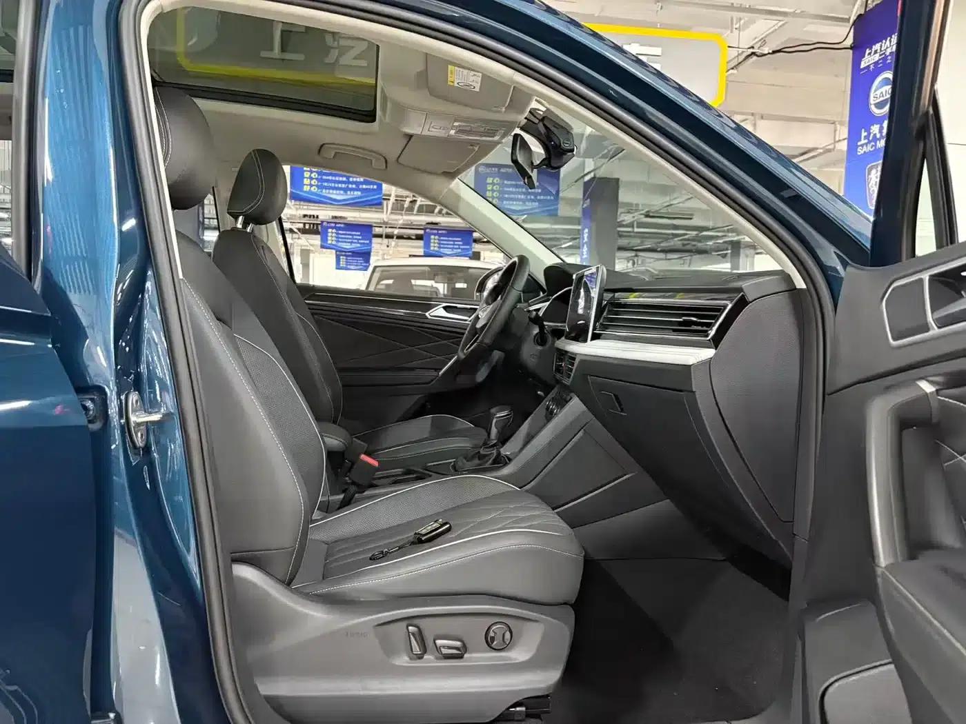 Tiguan L 2023 280TSI Automatic 2WD Trendy Limited Edition — миниатюра 4