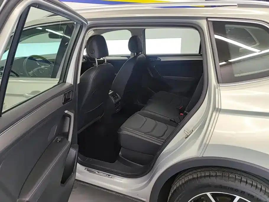 Tiguan L 2019 330TSI Automatic 2WD Smart Luxury Edition (China VI Emission Standard) — миниатюра 11