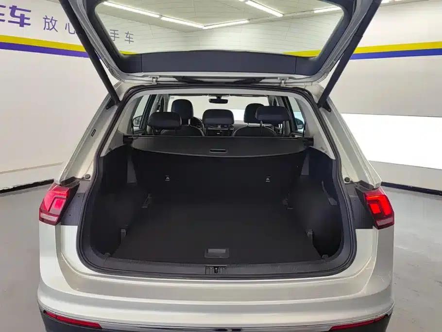 Tiguan L 2019 330TSI Automatic 2WD Smart Luxury Edition (China VI Emission Standard) — миниатюра 4