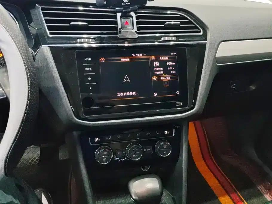 Tiguan L 2019 330TSI Automatic 2WD Smart Luxury Edition (National V Emission Standard) — миниатюра 13